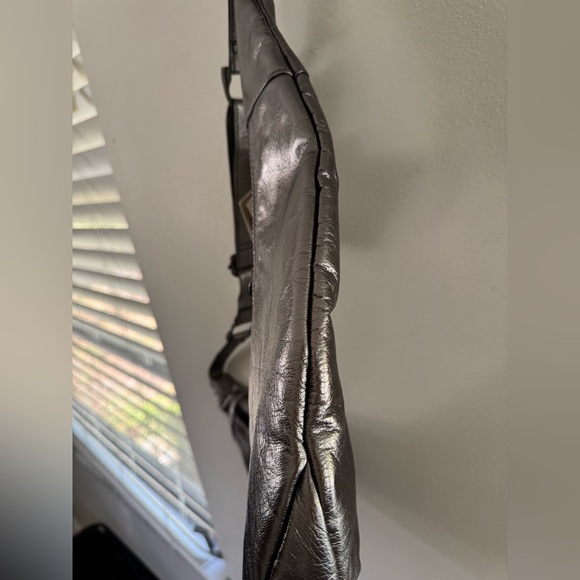 NWT Free People Idle Hands Sling Bag Pewter - Picture 14 of 16